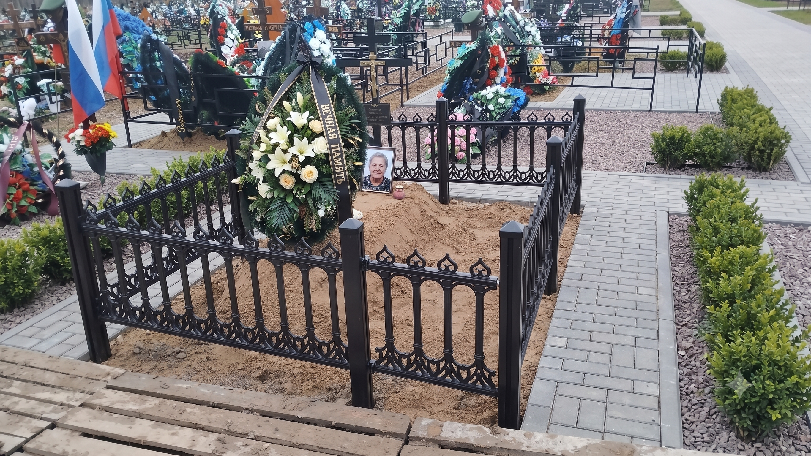 Вечная ограда на могилу